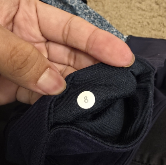 Lululemon - Picture 4 of 4